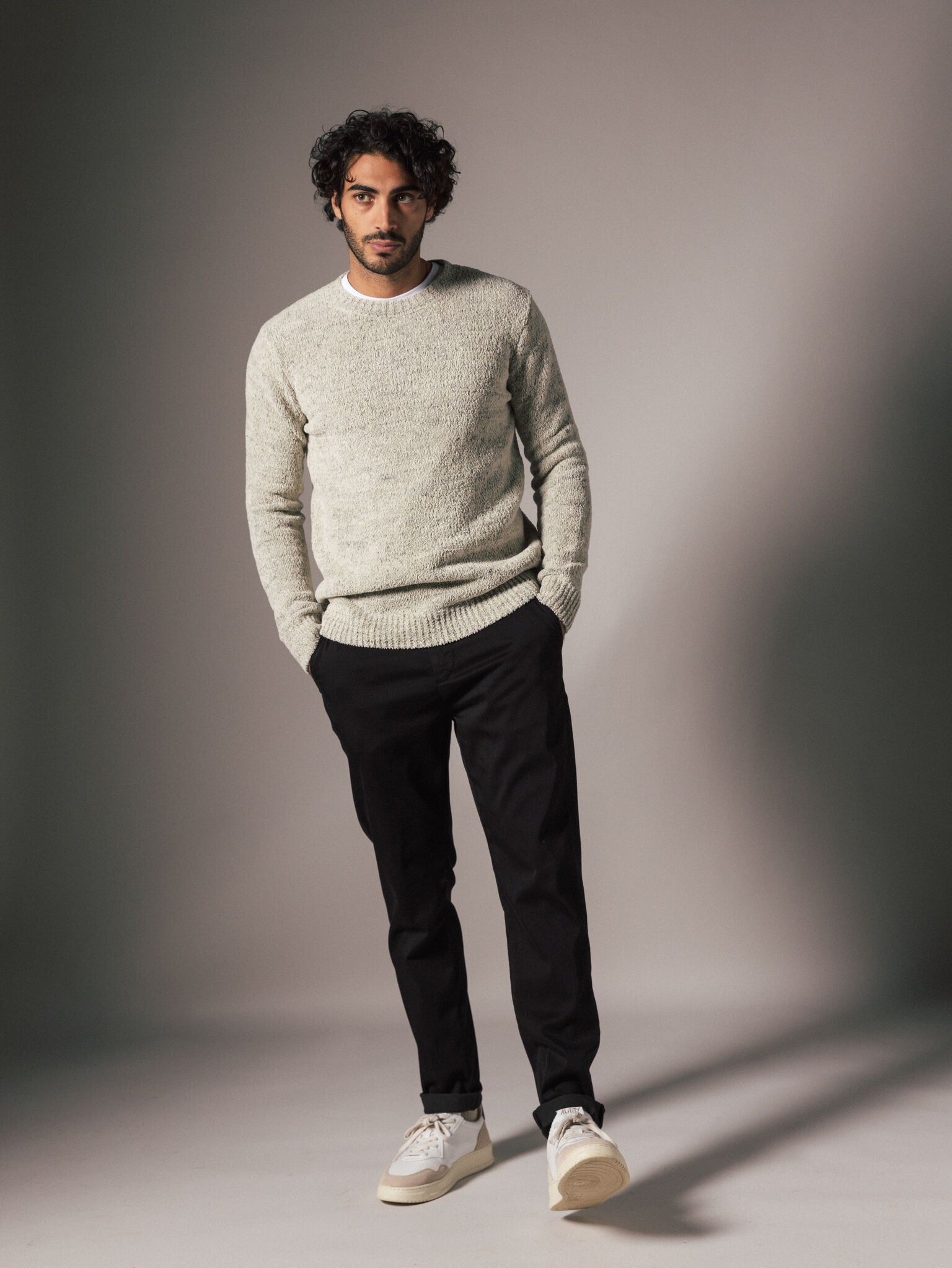 Modelshot / Offwhite / Detail